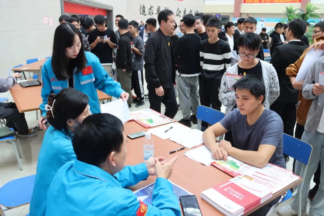 bet5365最新线路检测举办实习双选会