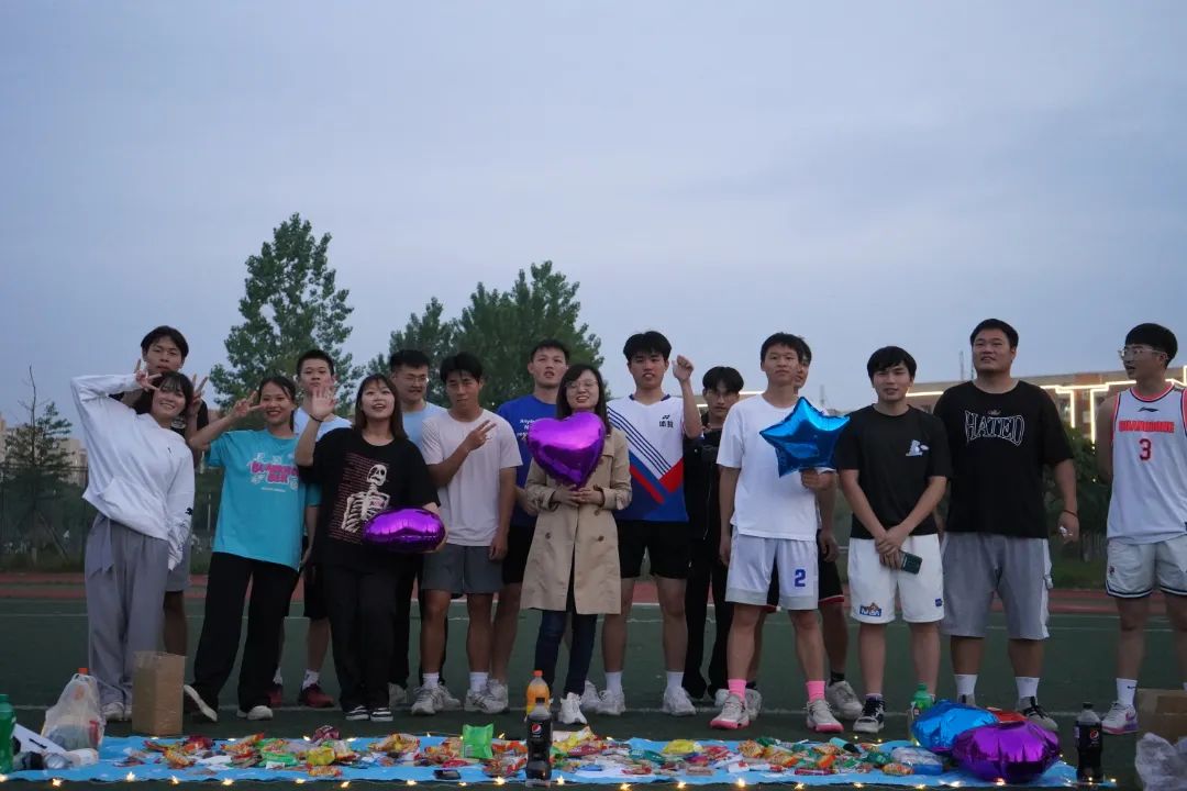 6ff943d1c0d0d3bb220e261f3dede4a.jpg 图片