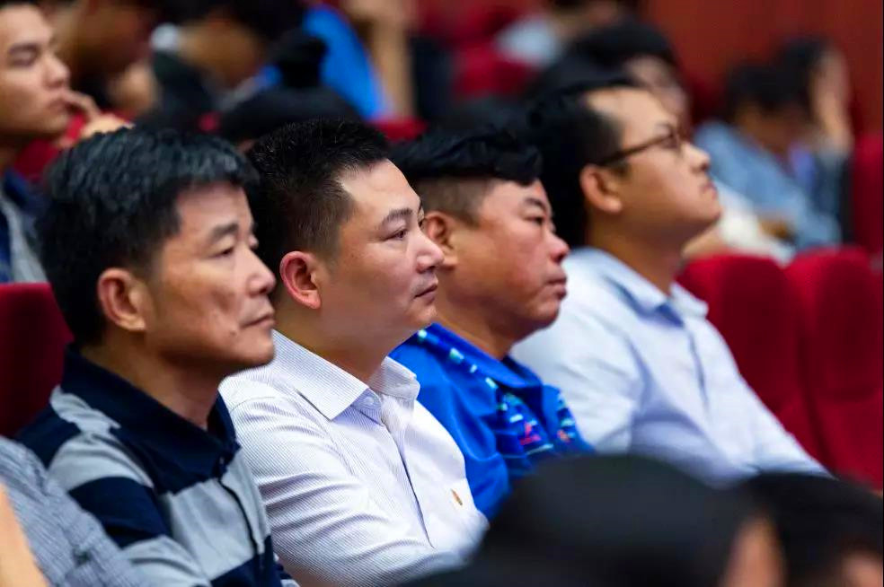 1538988959150296.jpg 微信图片_20181008165015_副本.jpg
